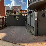 Bon Bon Del Viale-con Posto Auto Privato Διαμέρισμα *