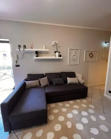 Bon Bon Del Viale-con Posto Auto Privato Apartman